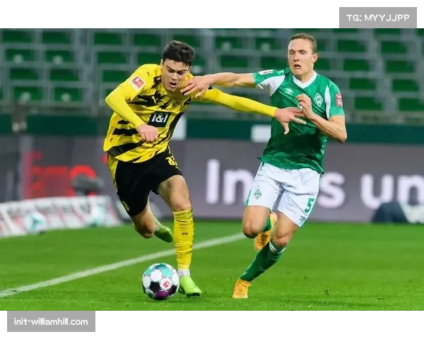 德甲青年联赛决赛半场：多特蒙德U19 0-0 拜仁慕尼黑U19，场面胶着